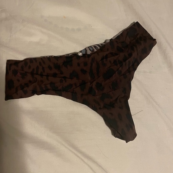 ‼️BRAND NEW‼️seamless panties - Picture 3 of 4